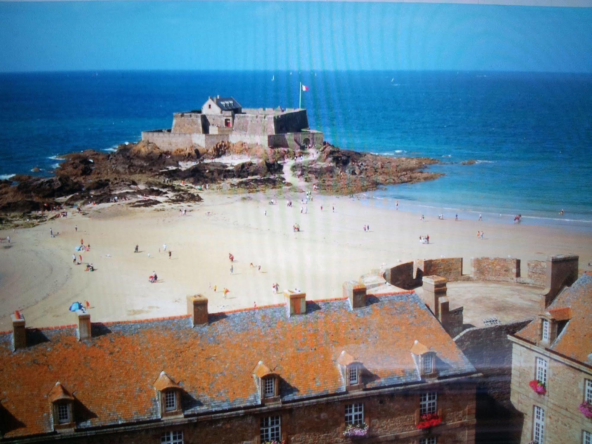 Appartement Saint Malo Vue Sur Mer Et Sur Intra Muros, Ferry, Plage Et Commerces A 50 M 외부 사진